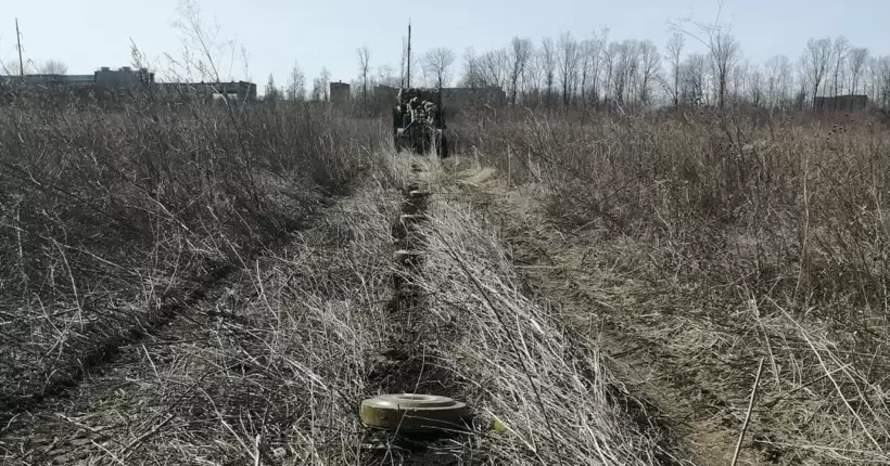 Готуються до оборони: у Запорізькій області росіяни мінують поля
