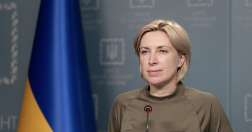 Українців на тимчасово окупованих територіях закликали виїхати або 