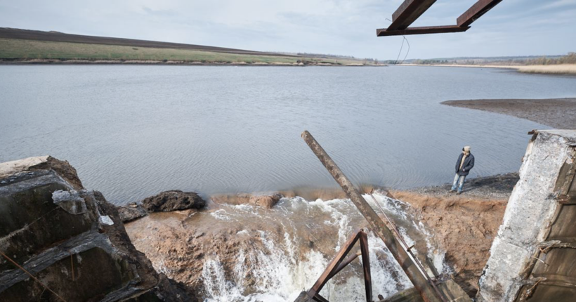 Прорив дамби в Краматорську: напір води зменшився, постраждалим обіцяють компенсацію