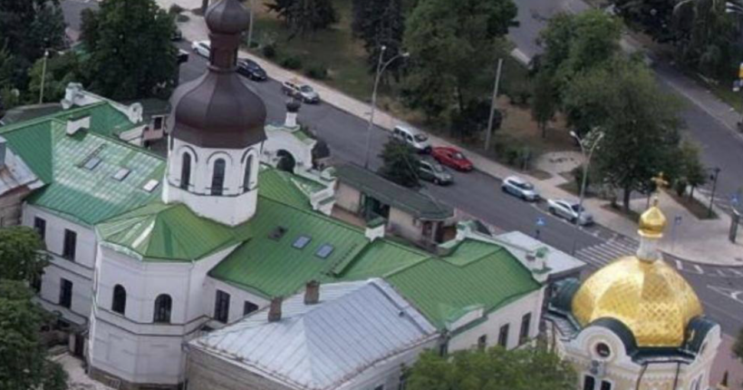 Аварійний стан і руйнування: Ткаченко показав наслідки перебування УПЦ МП в Лаврі