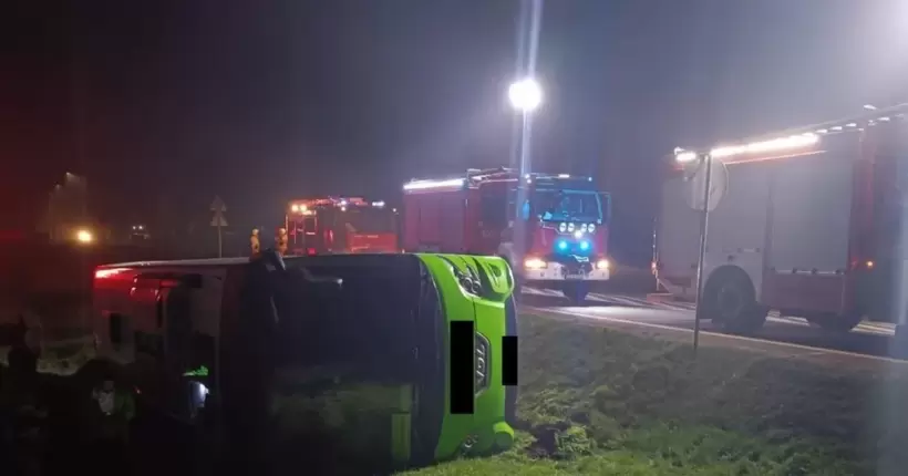 У Польщі перекинувся автобус з 14 українцями: є постраждалі