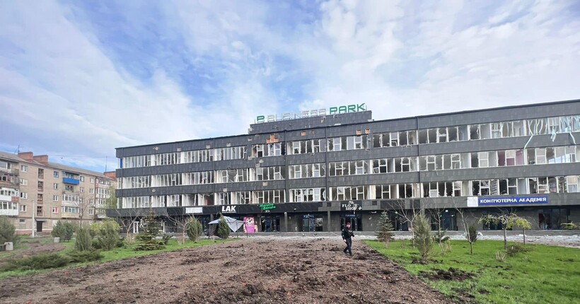 Використовували ракети та дрони: окупанти вночі обстріляли Слов'янськ