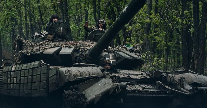 ЗСУ відбили 39 атак на трьох напрямках, тривають запеклі бої за Бахмут та Мар’їнку, - Генштаб 