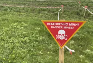 На Херсонщині під час розмінування на ворожій міні підірвався сапер