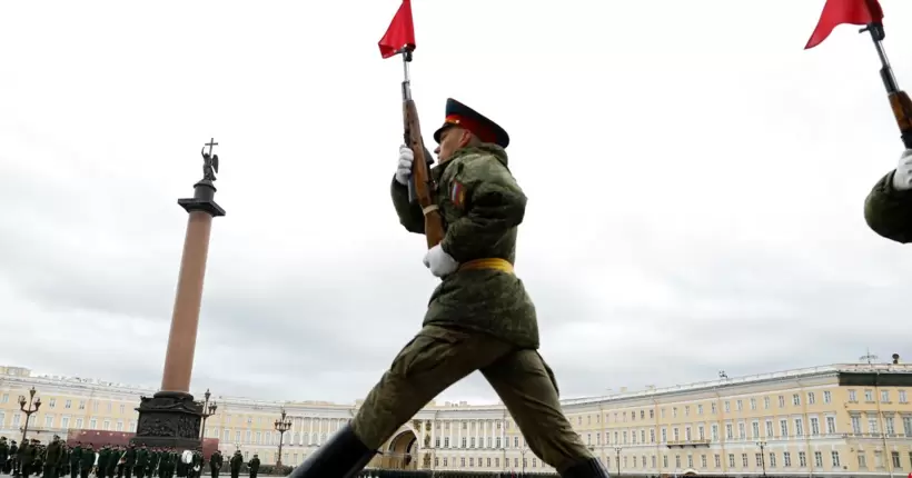 У рф скасували паради до 9 травня, бо бояться протестів, - британська розвідка