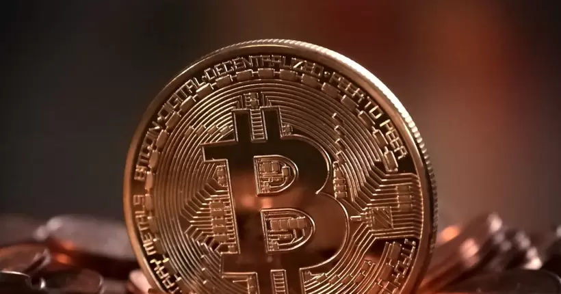 Біткоїн опустився нижче позначки $27 000