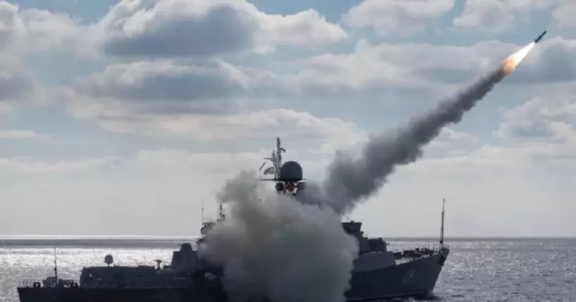 У Чорному морі перебуває один ворожий ракетоносій з восьма “Калібрами”