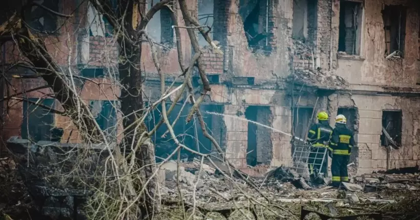 Франція назвала обстріл лікарні у Дніпрі воєнним злочином
