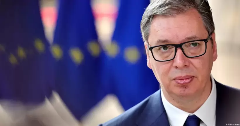 Президент Сербії пішов з посади лідера правлячої партії