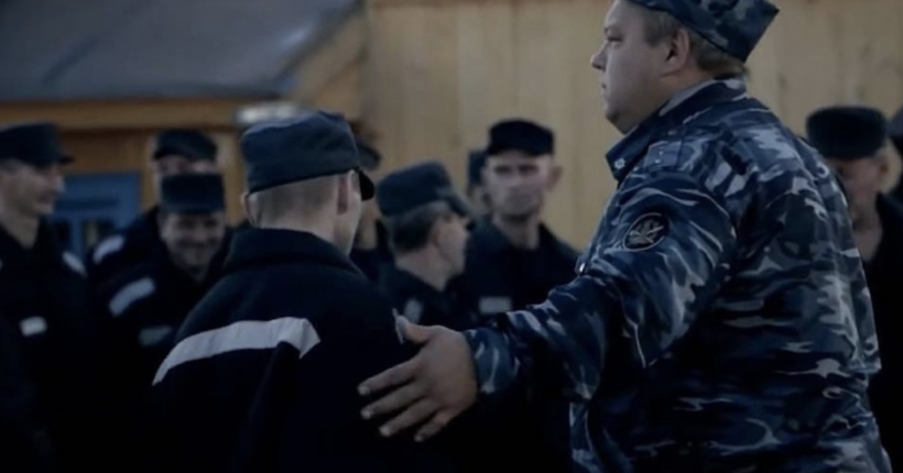 Зеки, яких росія відправила на війну, втекли зі зброєю: згодом їх знайшли п’яними