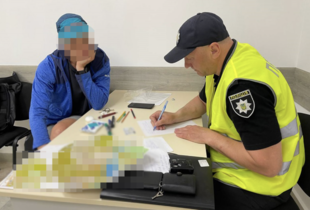 У Києві затримали двох чоловіків, що знімали роботу ППО: розбиратися з ними буде СБУ
