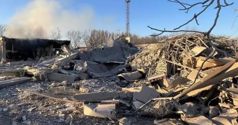 Росіяни влучили в багатоповерхівку під Запоріжжям: є загиблі та поранені