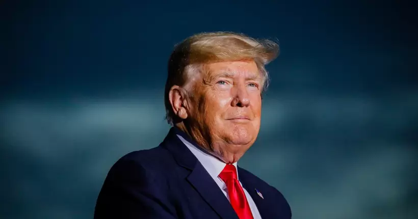 Зберігав таємні документи: Трампу висунули звинувачення за сімома пунктами
