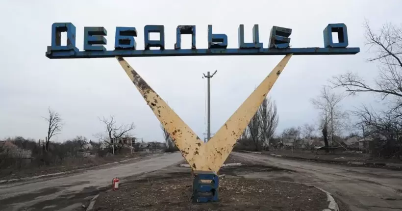 Окупанти розграбували підприємства та магазини Дебальцевого й вивезли усе з міста