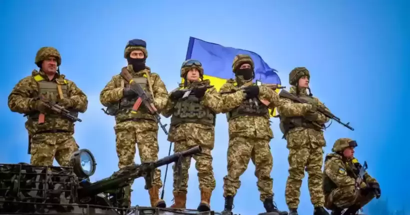 Українські захисники вдарили по базі Росгвардії у Генічеську