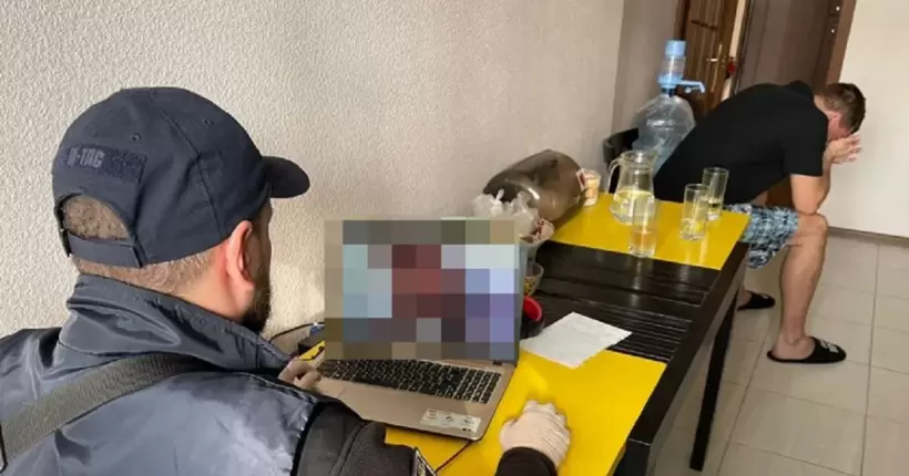 У Києві затримали педофіла, жертвами якого стали понад 200 дітей (фото та відео)