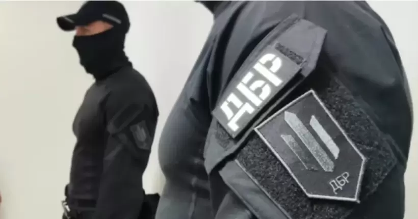 У ДБР розслідується понад 100 справ про зловживання у військкоматах