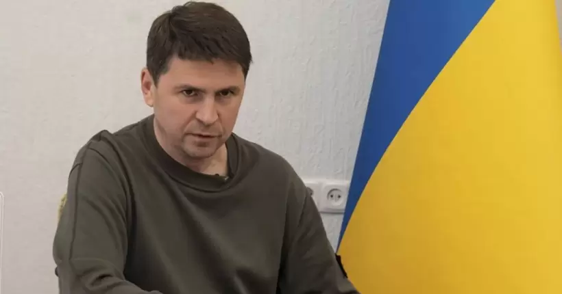 Панічний страх світової спільноти продовжує політичне життя Путіна, - Подоляк
