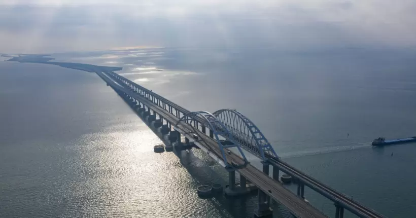 Чубаров відреагував на вибухи в Криму та на російських складах
