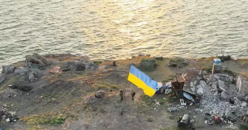 Братчук розповів, навіщо росіяни знову скинули ФАБи на острів Зміїний