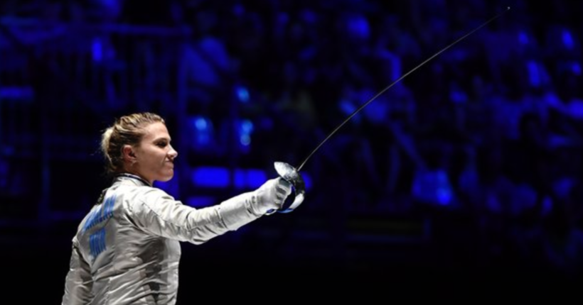 Українську фехтувальницю Харлан дискваліфікували після відмови потиснути руку росіянці