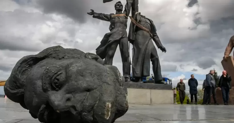 Закон про деколонізацію у дії: що треба знати про зміну топонімів та демонтаж пам'ятників