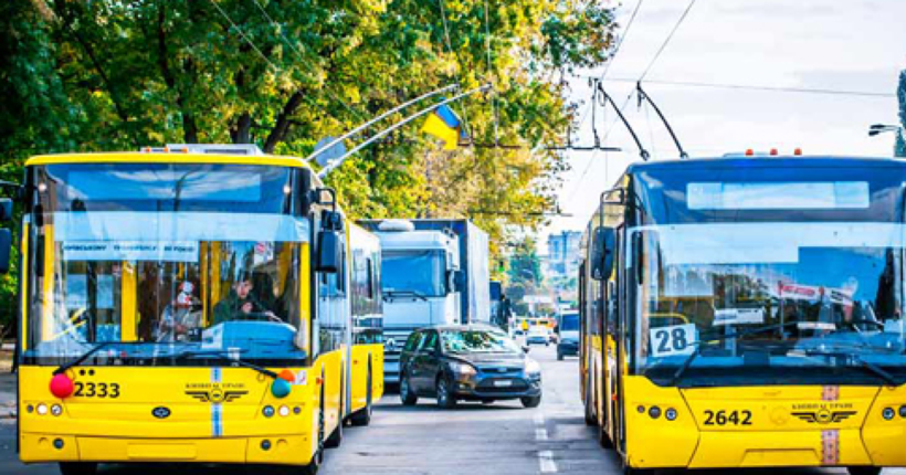 За рік Київ втратив понад 2 млн гривень на зупинці транспорту під час повітряних тривог