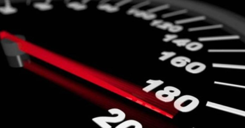 Більшість українців підтримує запровадження штрафів за перевищення швидкості на 20 км/год