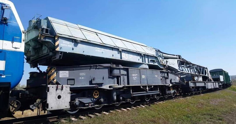 У Молдові зійшов із рейок потяг із зерном (фото)
