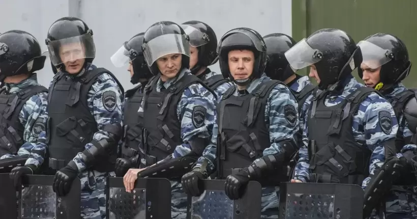 Путін озброїв Росгвардію важкою технікою, бо боїться заколотів, - британська розвідка