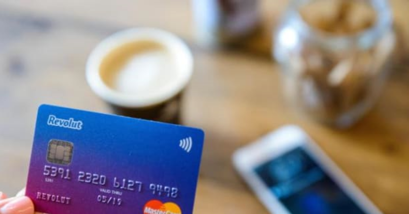 Картки Revolut перестали бути доступними для українських переселенців у ЄС