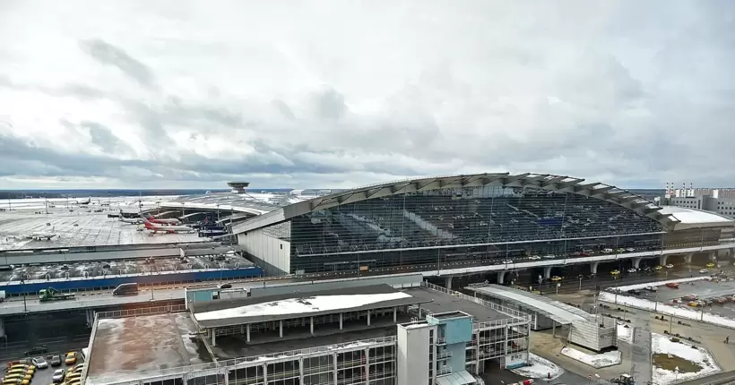 У Москві над аеропортом 
