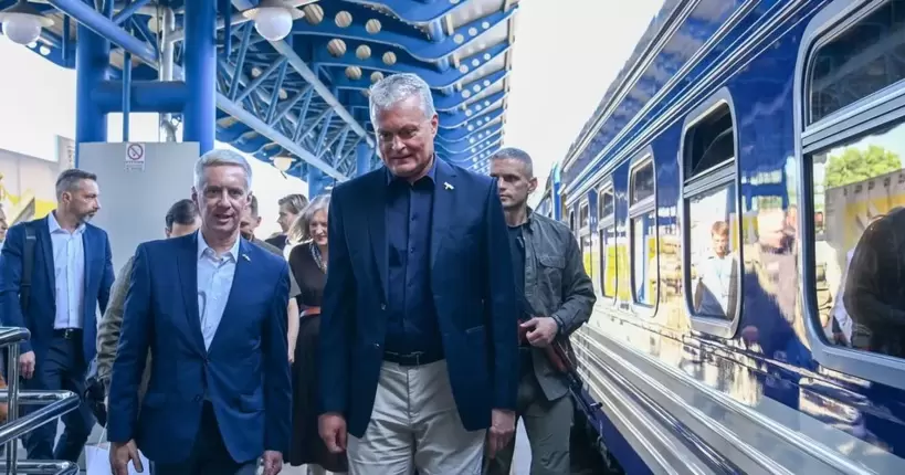 До Києва прибув президент Литви Гітанас Науседа