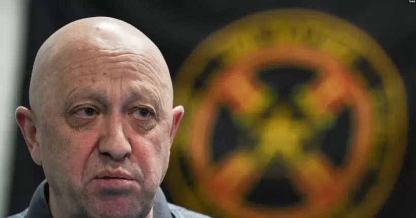 Тіло Пригожина вивозять з місця аварії літака у Тверській області (відео)