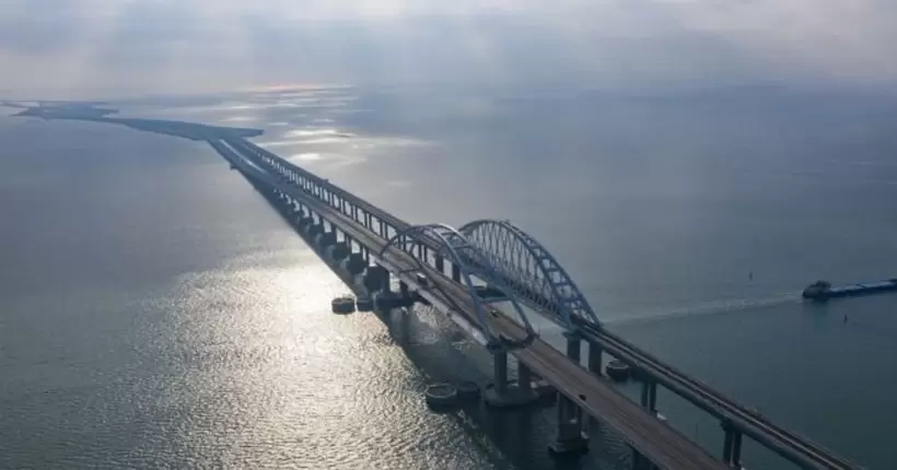 Окупанти в Криму збільшили перекидання військової техніки морем, - 