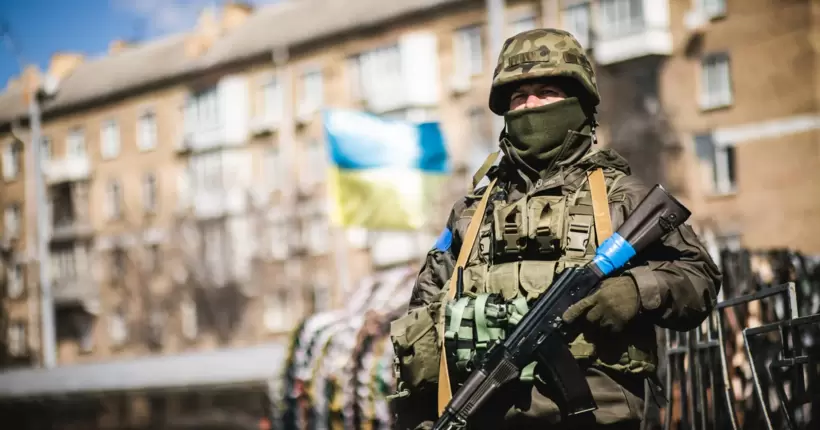Нацгвардійці знищили гаубицю окупантів та показали це на відео