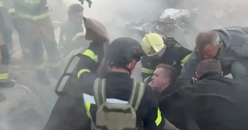 Удар по Сумах: дві людини постраждали в результаті атаки (відео з місця подій)