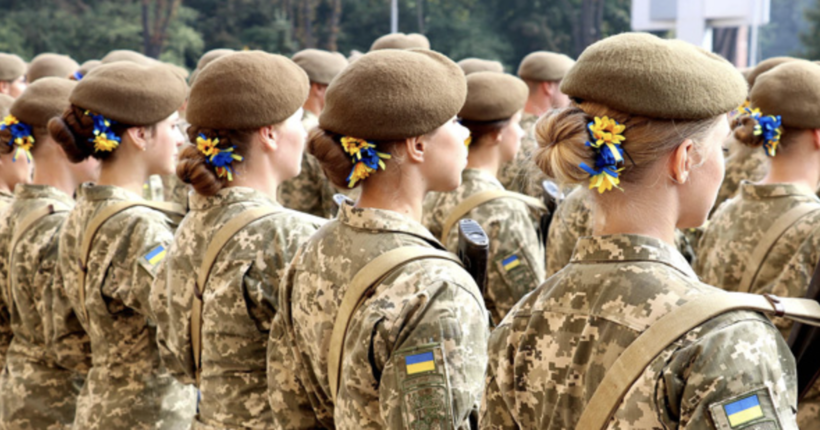 В ДПСУ запевнили, що не обмежуватимуть виїзд за кордон жінкам-медикам, які стануть на військовий облік