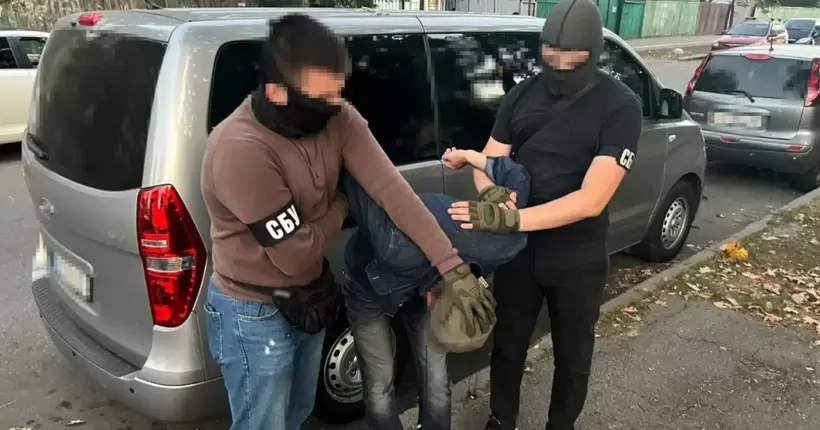 Хотів вступити до 