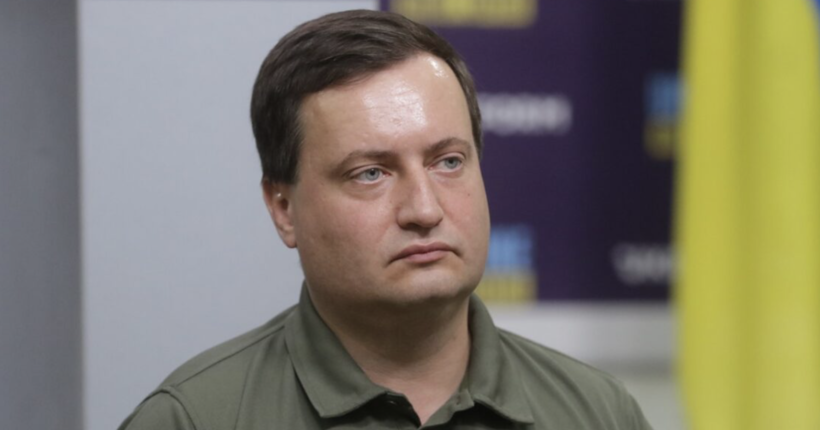 Юсов про намальовані на аеродромі 