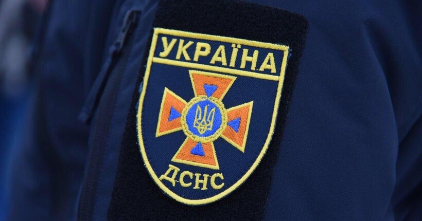 Обстріл Нікополя: рятувальники знайшли тіло ще однієї людини