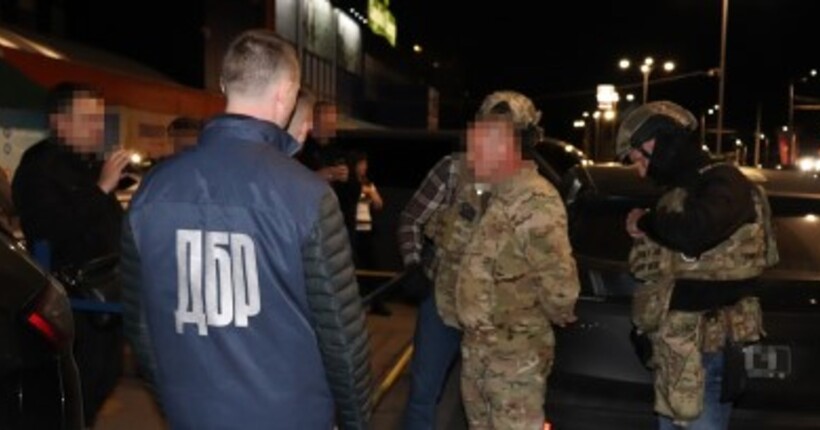 У Дніпрі затримали військовослужбовця на хабарі у 600 тис гривень