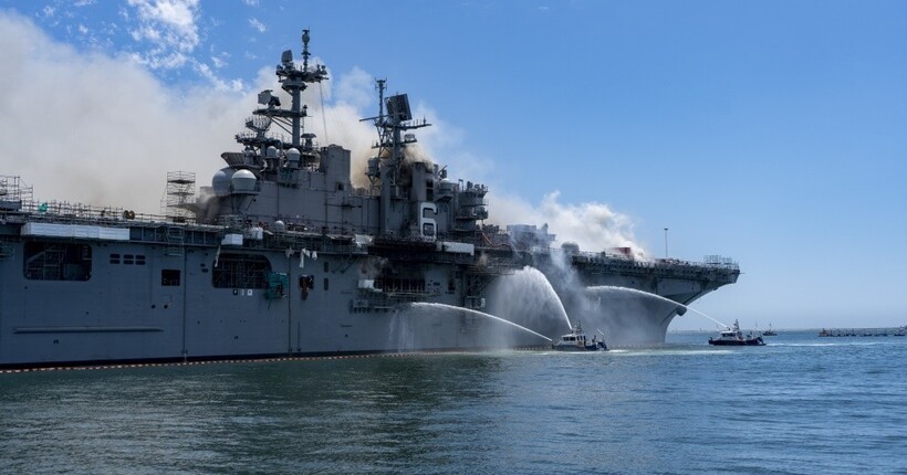 Військовий корабель США перехопив кілька ракет поблизу Ємену