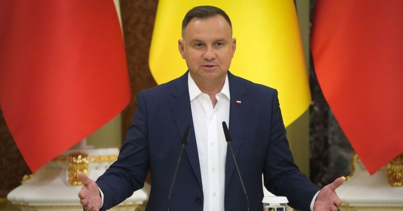 В кортежі президента Польщі знайшли 