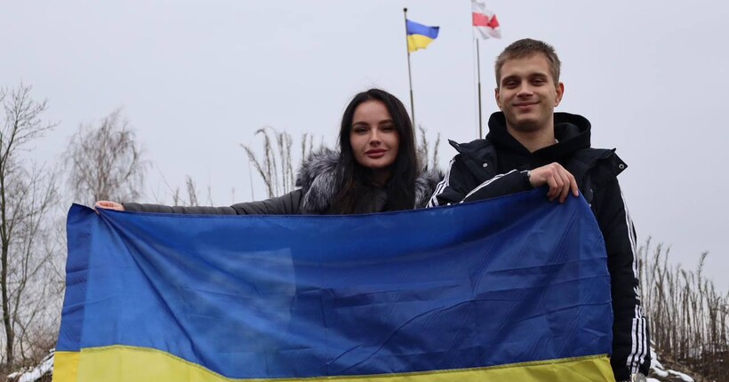 Депортованого окупантами з Маріуполя Богдана Єрмохіна вдалося повернути додому