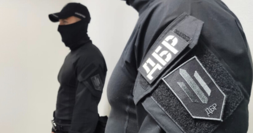 ДБР викрило злочинну організацію, яка незаконно заволоділа 5 га землі на Київській ГЕС