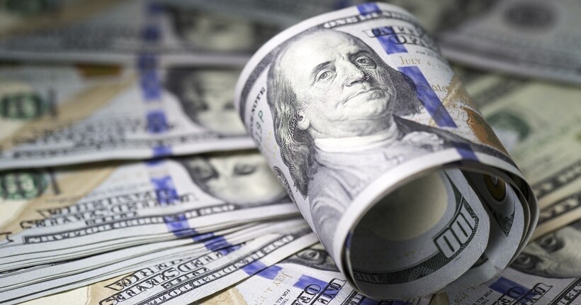 Продаж готівкової валюти без обмежень: чому НБУ надав дозвіл та що буде з курсом