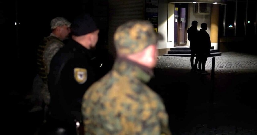 В МВС пояснили, хто може уникнути штрафів за порушення комендантської години
