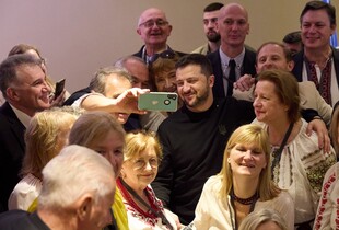 Зеленський в Аргентині зустрівся з українцями: звернувся до них із проханням