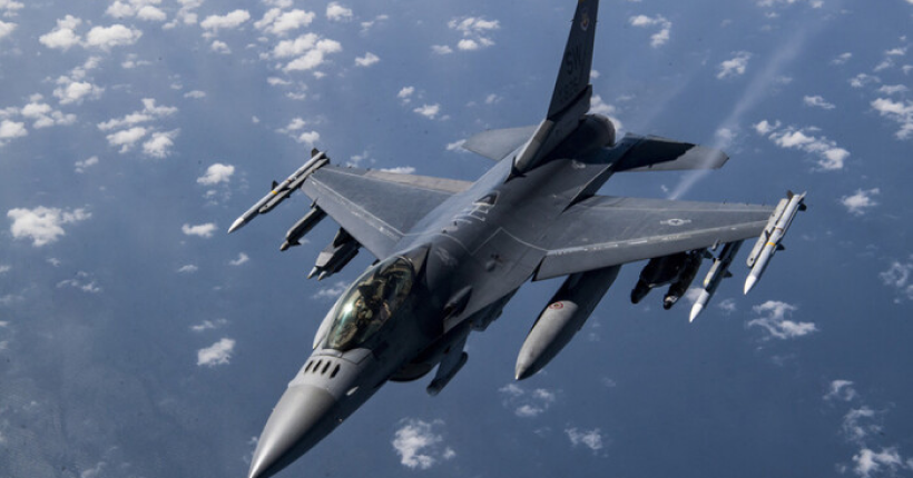Перші українські пілоти завершили навчання на F-16 у Великій Британії
